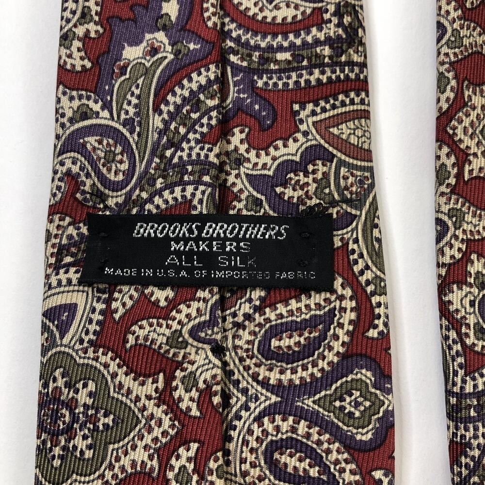 Brooks Brothers All Silk Paisley 56-in Neck Tie Red Purple All Over Print PLS RE